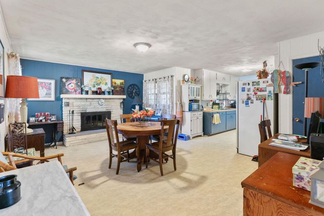 707 N Lone Pine Avenue, Springfield, MO 65802