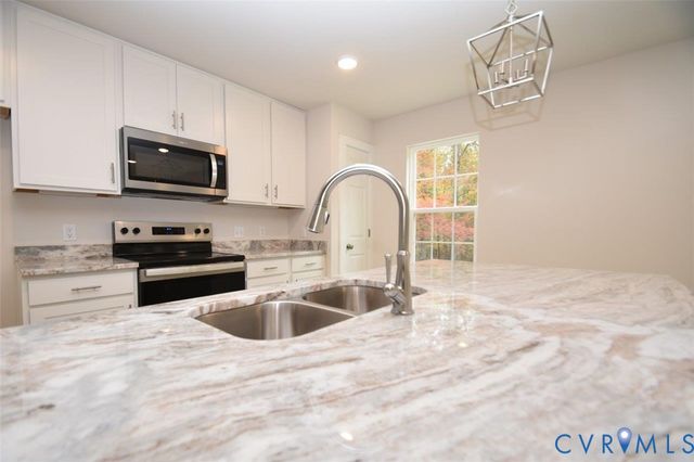 80 Martin Village Rd, Louisa, VA 23093