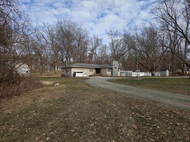 23304 Gingers Road, Muscoda, WI 53573
