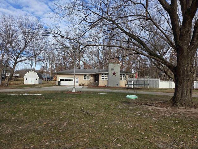 23304 Gingers Road, Muscoda, WI 53573