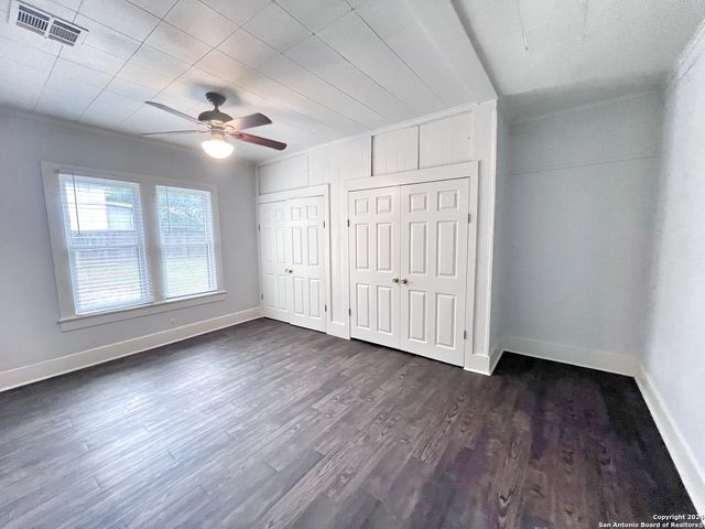 420 Willow Ave A, New Braunfels, TX 78130
