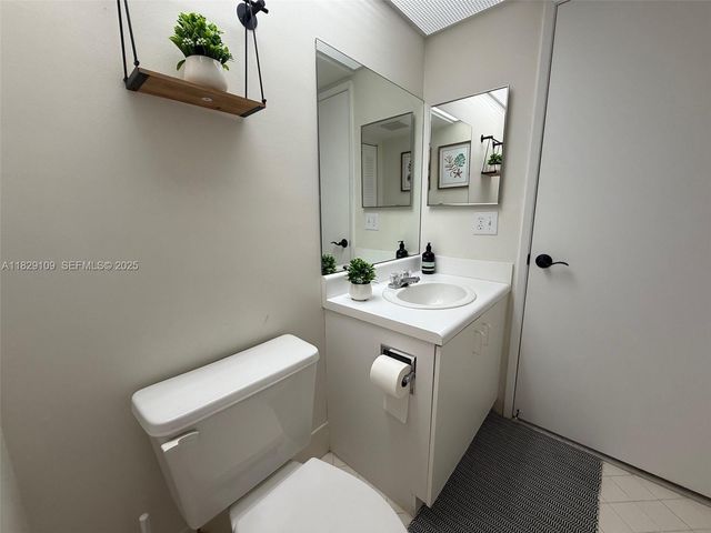 1400 SW 137th Avenue 411F, Pembroke Pines, FL 33027