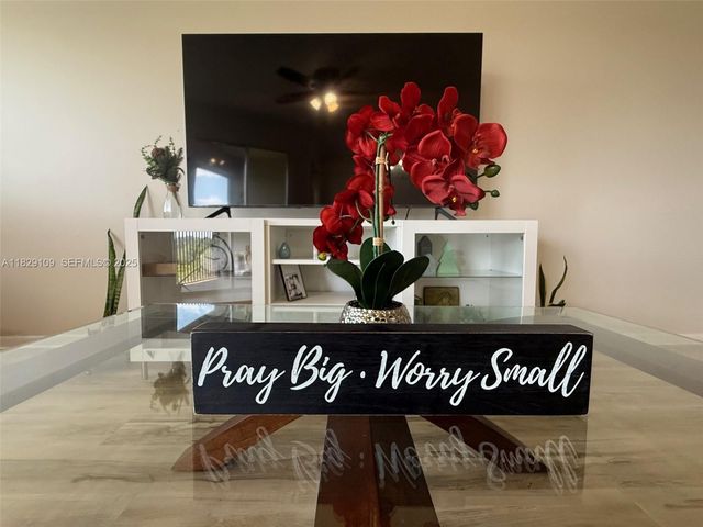 1400 SW 137th Avenue 411F, Pembroke Pines, FL 33027