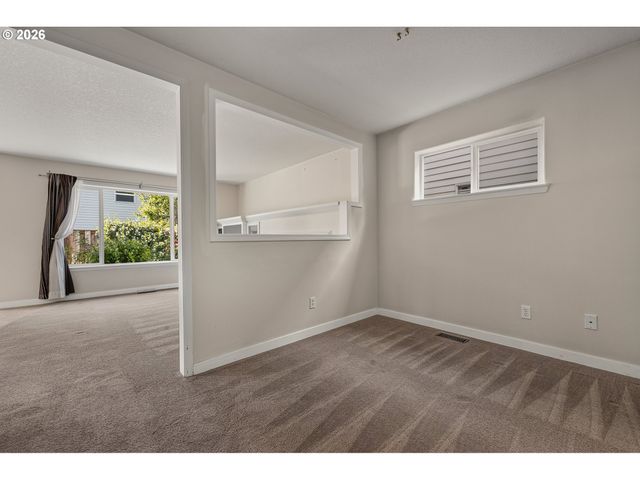 6022 Ne BIRCH St, Hillsboro, OR 97124