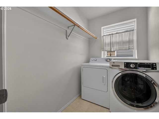 6022 Ne BIRCH St, Hillsboro, OR 97124