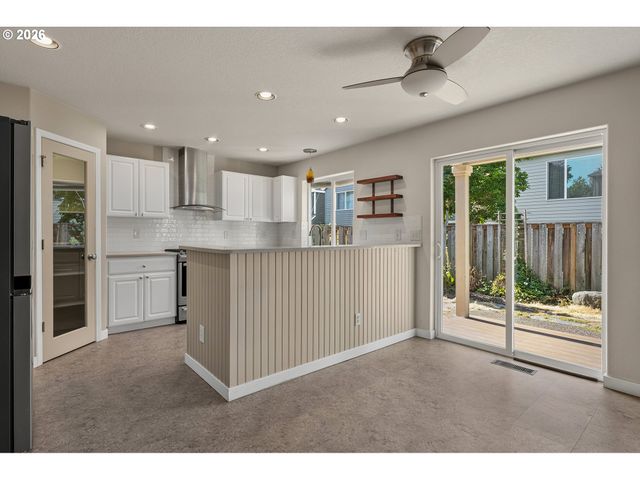 6022 Ne BIRCH St, Hillsboro, OR 97124