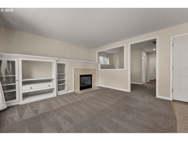 6022 Ne BIRCH St, Hillsboro, OR 97124