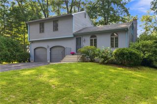8 Sky View Road, North Smithfield, RI 02896
