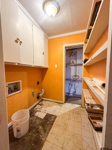 1013 Austin Street, Jacksonville, TX 75766