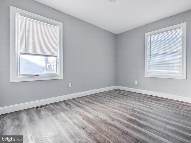 211 MAIN ST, Dundalk, MD 21222