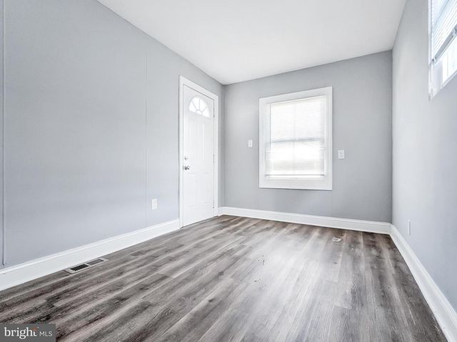 211 MAIN ST, Dundalk, MD 21222