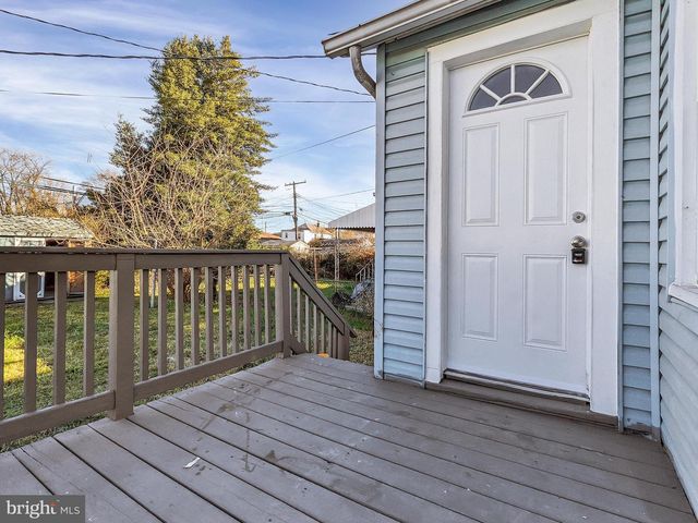 211 MAIN ST, Dundalk, MD 21222