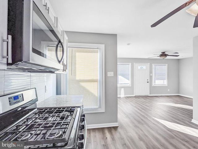 211 MAIN ST, Dundalk, MD 21222