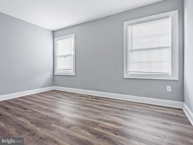 211 MAIN ST, Dundalk, MD 21222