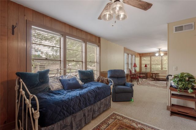 100 W Caroline Street, Trinity, TX 75862