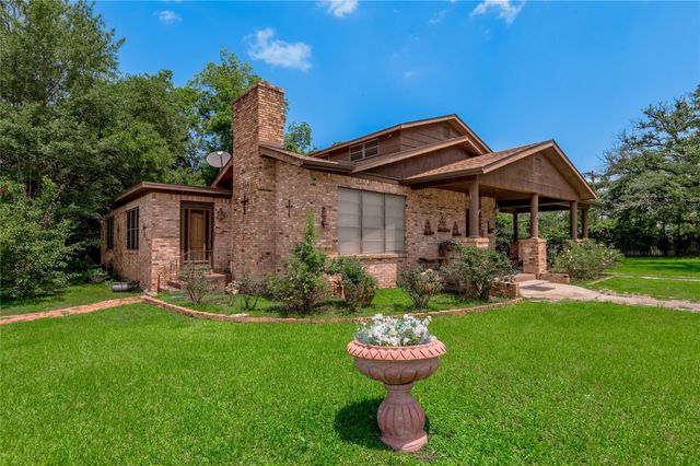 100 W Caroline Street, Trinity, TX 75862