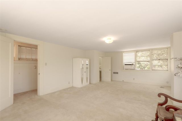 100 W Caroline Street, Trinity, TX 75862
