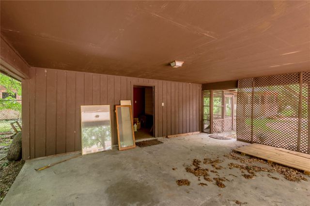 100 W Caroline Street, Trinity, TX 75862