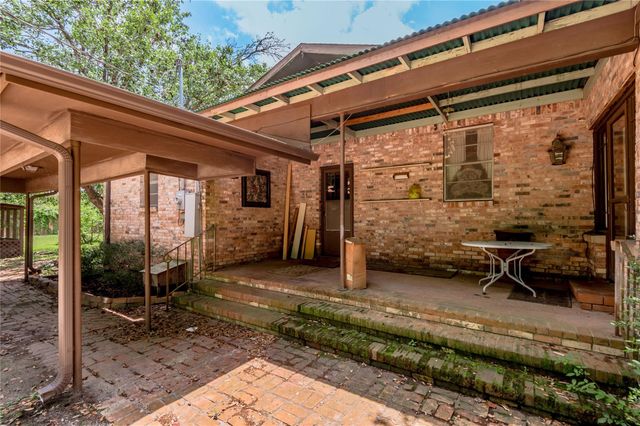 100 W Caroline Street, Trinity, TX 75862