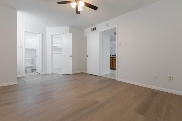 2800 Jeanetta Street 2207, Houston, TX 77063
