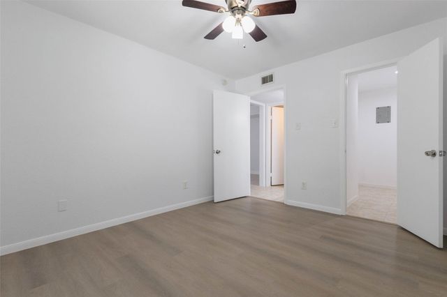 2800 Jeanetta Street 2207, Houston, TX 77063