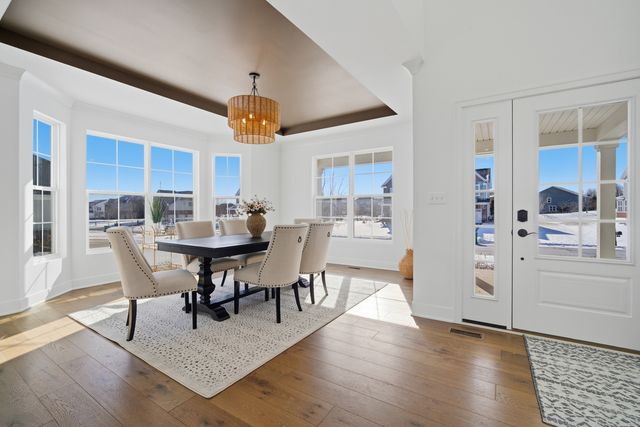 4 Crystal Downs Drive, Hawthorn Woods, IL 60047