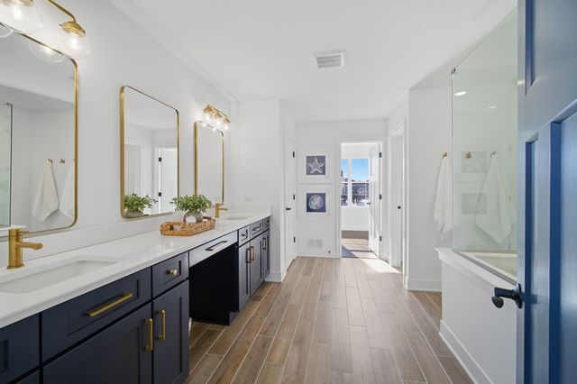 4 Crystal Downs Drive, Hawthorn Woods, IL 60047