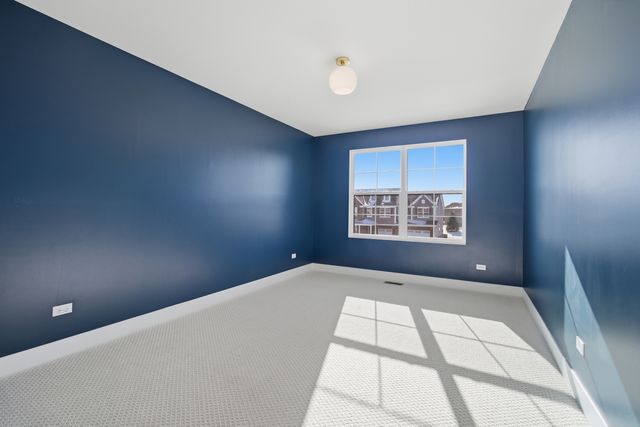 4 Crystal Downs Drive, Hawthorn Woods, IL 60047