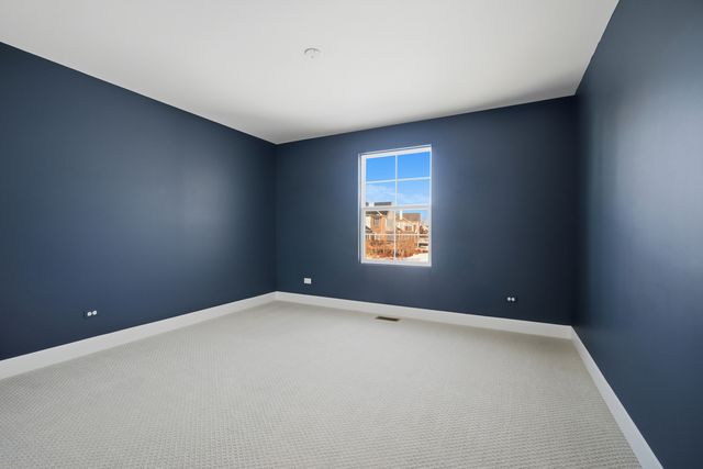 4 Crystal Downs Drive, Hawthorn Woods, IL 60047