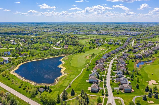 4 Crystal Downs Drive, Hawthorn Woods, IL 60047