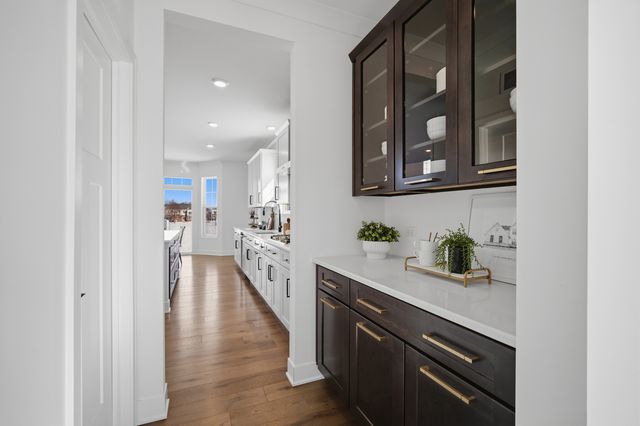 4 Crystal Downs Drive, Hawthorn Woods, IL 60047