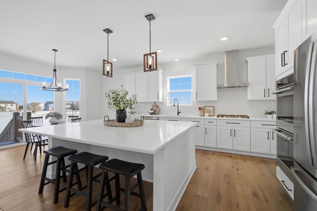 4 Crystal Downs Drive, Hawthorn Woods, IL 60047