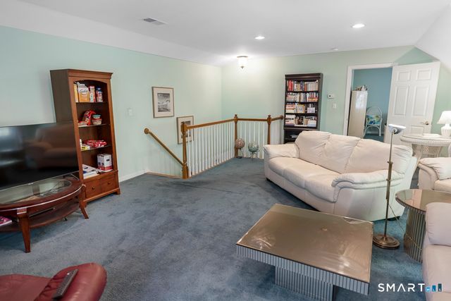 9 Taylor Ridge Road, Clinton, CT 06413