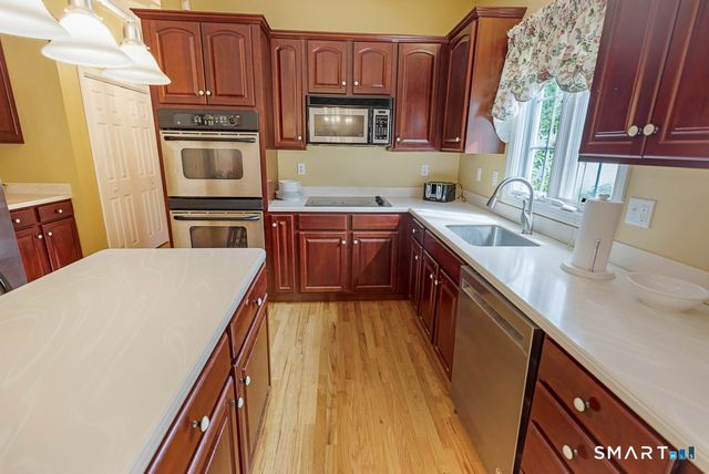 9 Taylor Ridge Road, Clinton, CT 06413
