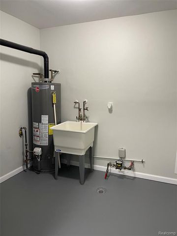 710 Melrose Street, Pontiac, MI 48340