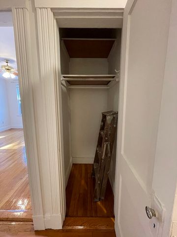 32 Sidlaw 7, Boston, MA 02135