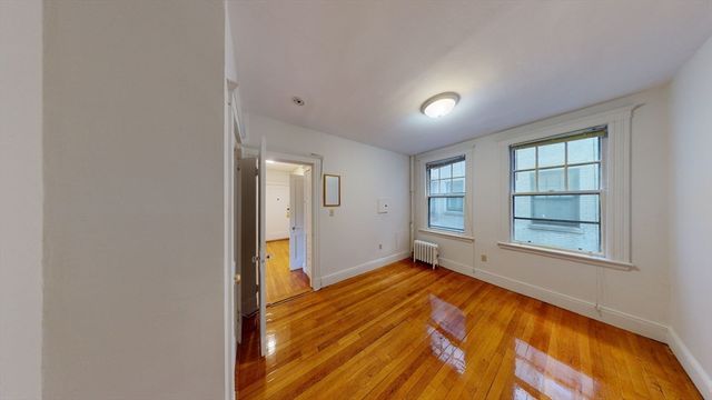 32 Sidlaw 7, Boston, MA 02135