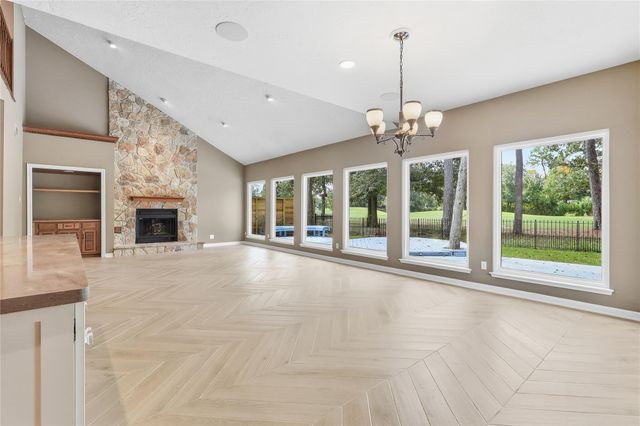 9 Huntsmans Horn Circle, The Woodlands, TX 77380