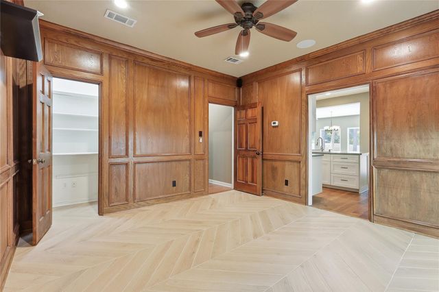 9 Huntsmans Horn Circle, The Woodlands, TX 77380