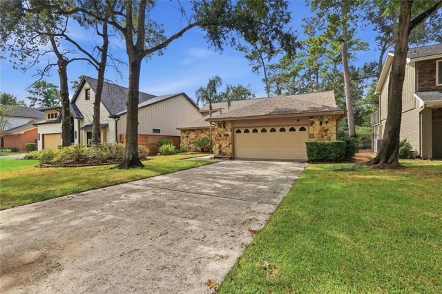 9 Huntsmans Horn Circle, The Woodlands, TX 77380