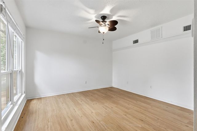 9 Huntsmans Horn Circle, The Woodlands, TX 77380