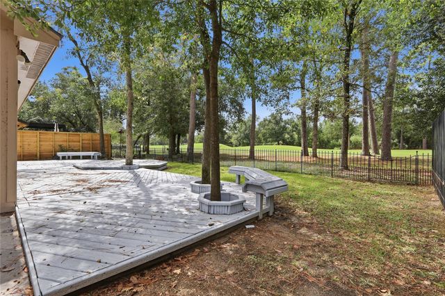 9 Huntsmans Horn Circle, The Woodlands, TX 77380