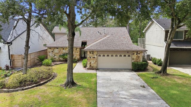 9 Huntsmans Horn Circle, The Woodlands, TX 77380