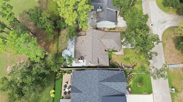 9 Huntsmans Horn Circle, The Woodlands, TX 77380