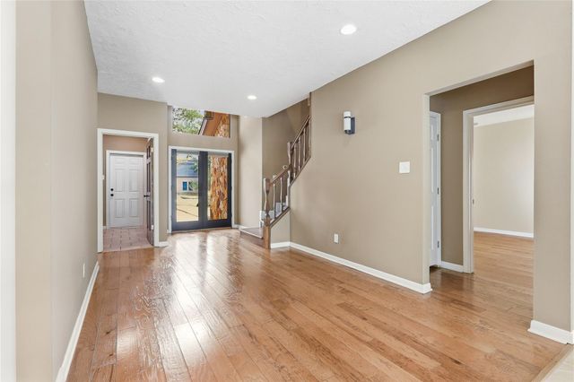 9 Huntsmans Horn Circle, The Woodlands, TX 77380