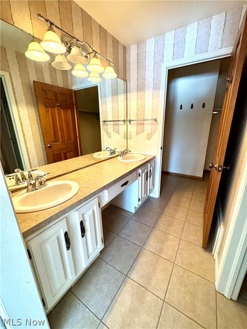 14 Ironwood Drive, Medina, OH 44251