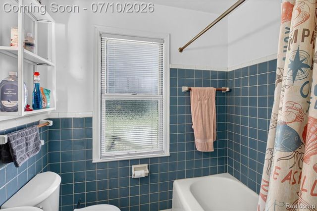 17125 Lennane, Redford, MI 48240