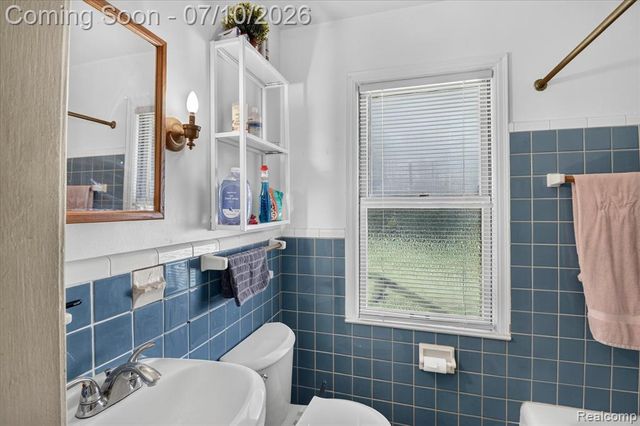 17125 Lennane, Redford, MI 48240