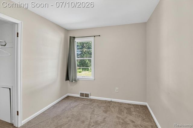 17125 Lennane, Redford, MI 48240