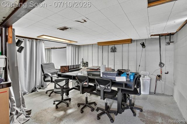 17125 Lennane, Redford, MI 48240